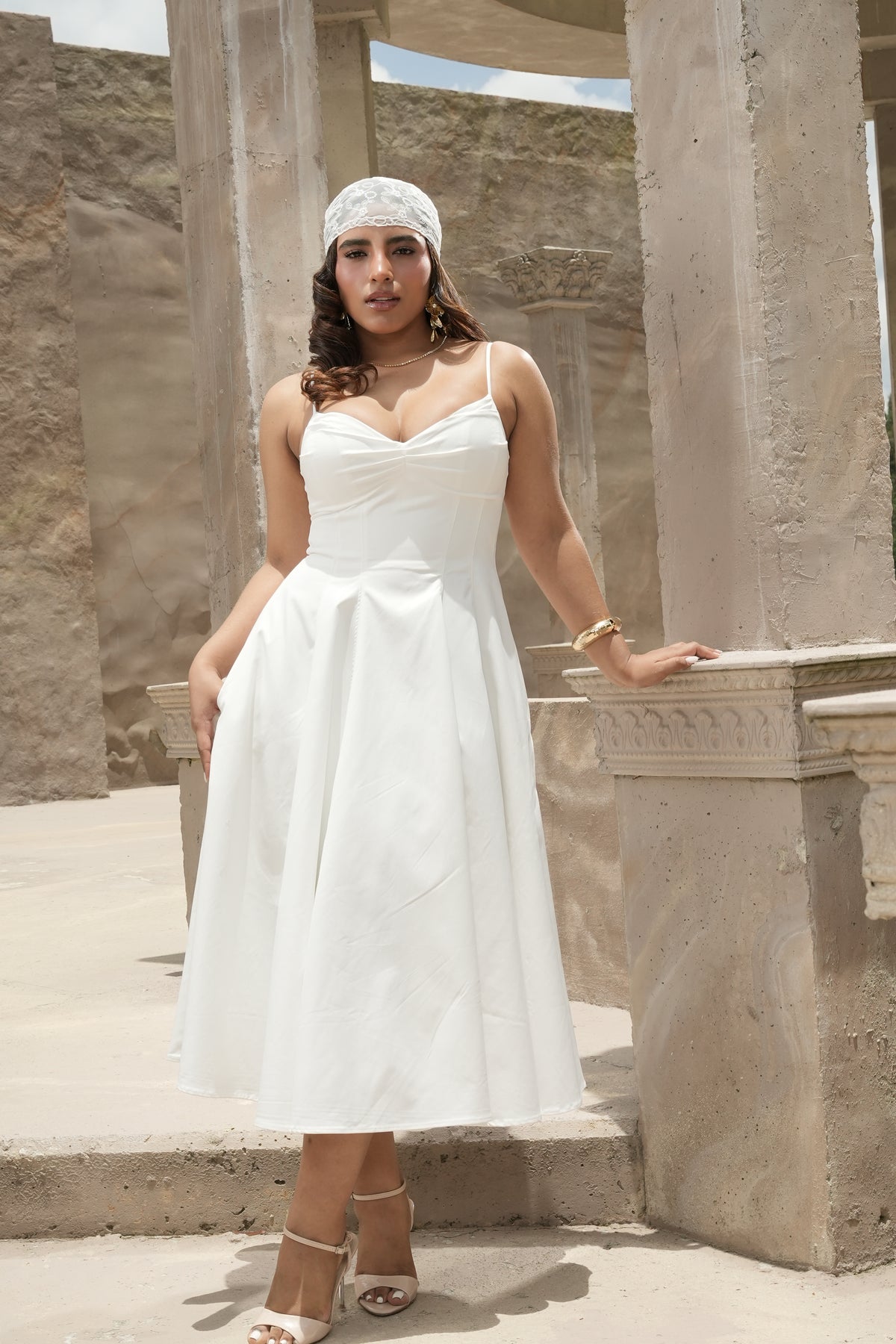Vestido Aurelia Midi con Escote Corazón