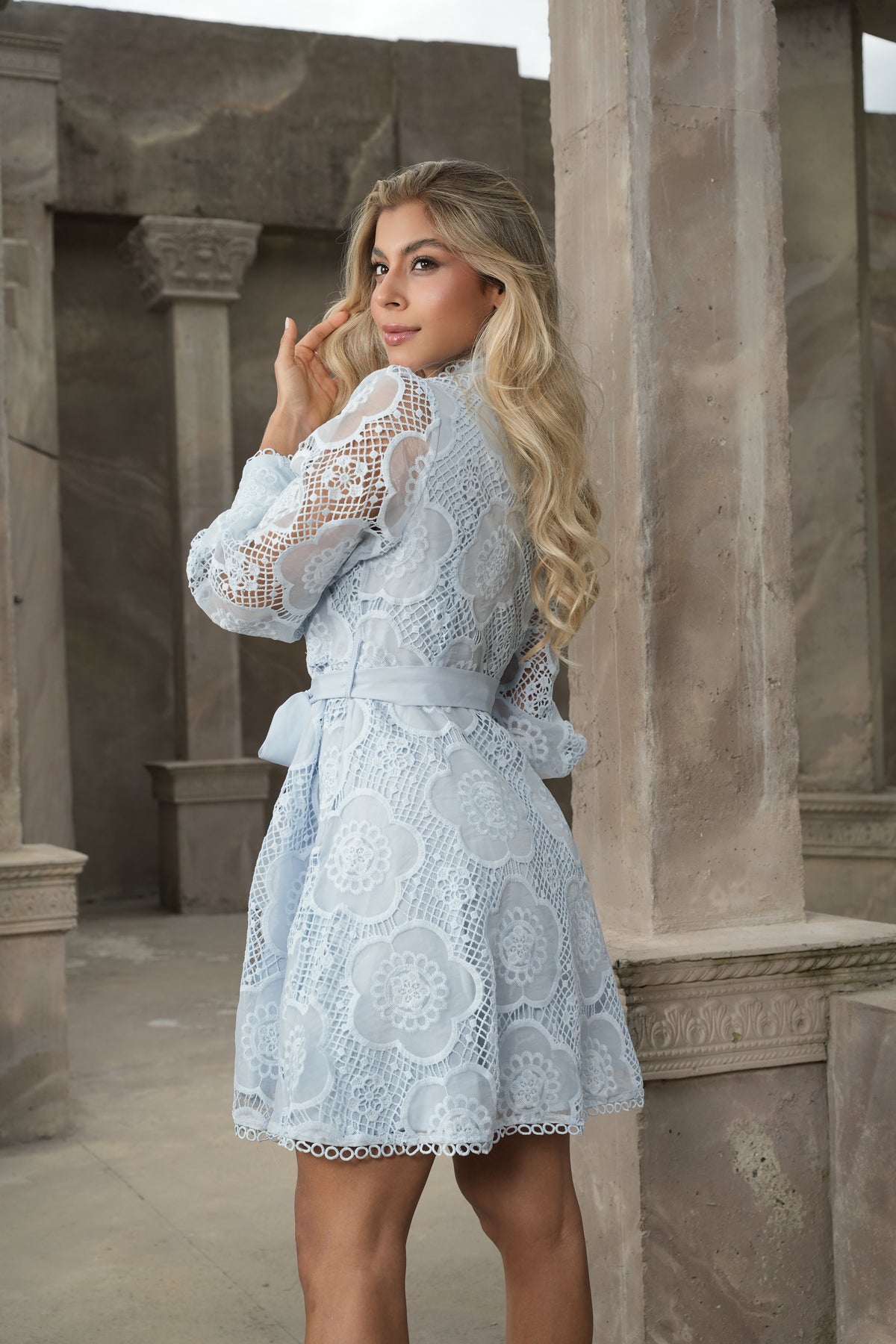Vestido Corto Celestina Lace